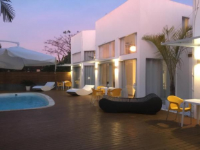  Stylish Beach House with pool  Флорианополис